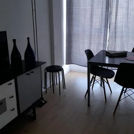 Calle Ria Cubas Сомо