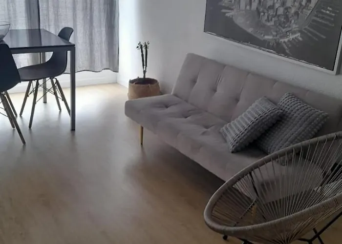 Calle Ria Cubas Apartment *