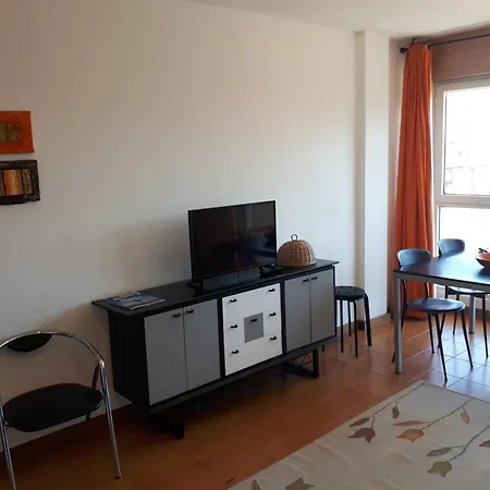 Calle Ria Cubas Apartment *